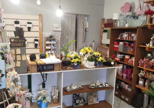 Eladó üzlethelyiség Marcalváros II #3