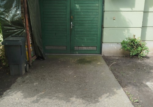 Eladó üzlethelyiség Marcalváros II #6