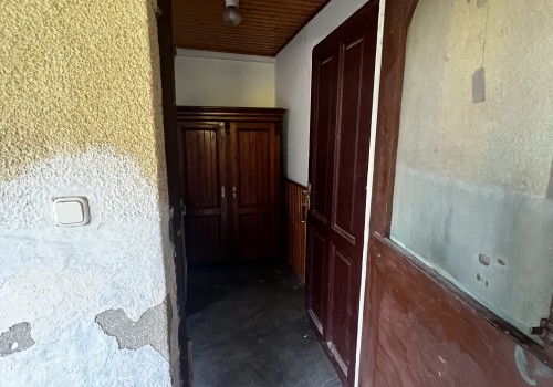 Eladó, felújítandó ház Koroncón #5