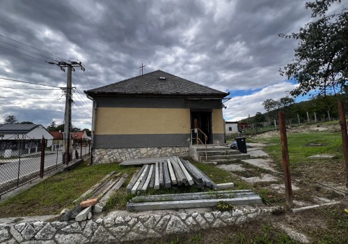 Eladó, felújítandó ház Pannonhalmán #3