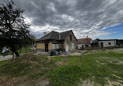 Eladó, felújítandó ház Pannonhalmán #4