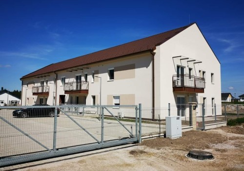 Nagyszentjános-Erdőszél Lakóparkban bútorozott lakás eladó #2