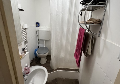 Győr Adyvárosban eladó kis méretű panel lakás #4