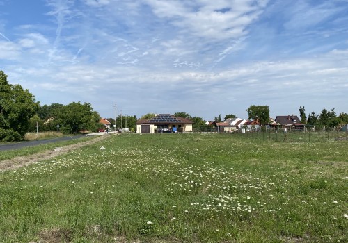 Eladó telek Vámosszabadin